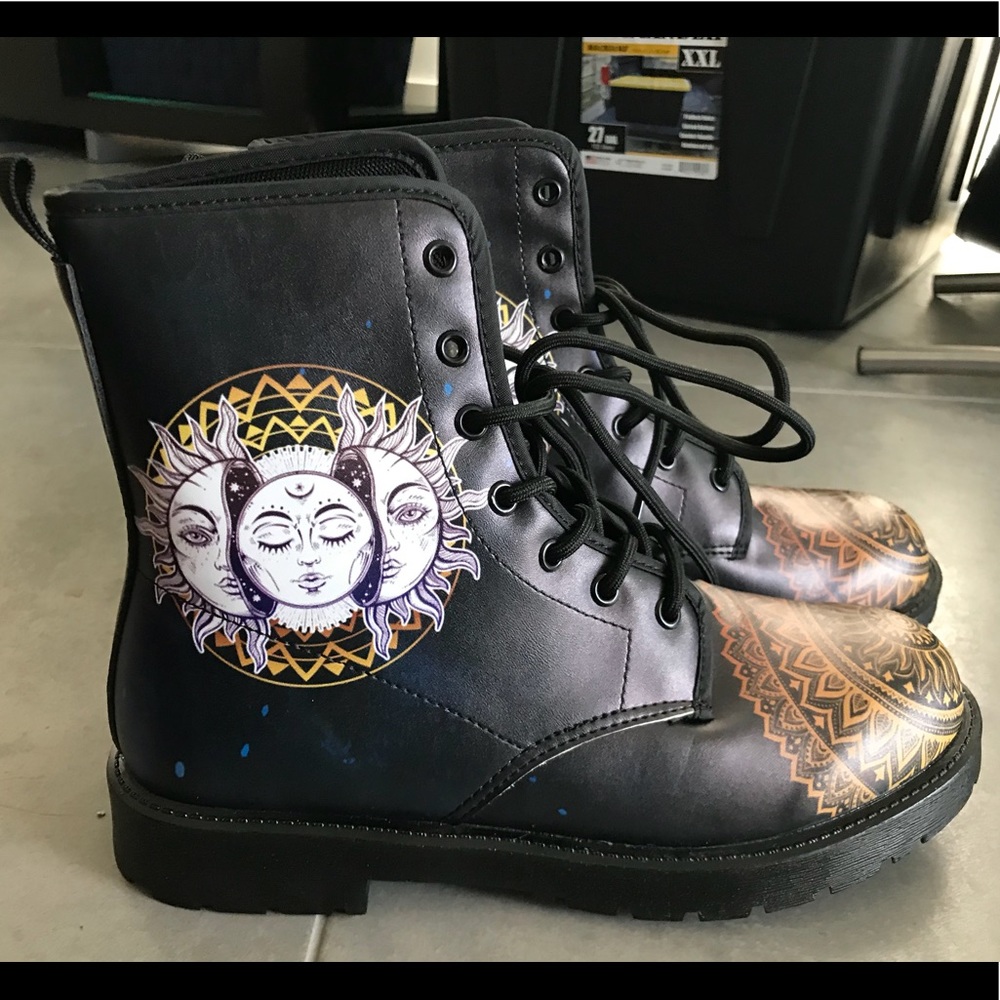 Vegan Leather Mandala Festival Worker Boots 8